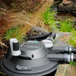 Hozelock Bioforce 18000 UVC Revolution -Bijzondere Tuin Verkoop 5010646055123 hozelock bioforce revolution 12000 vijverfilter 1352 sfeerfoto 4