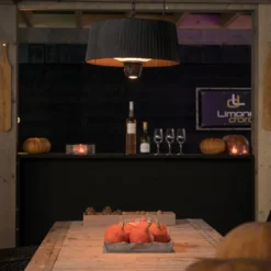 Sunred Terrasverwarmer Heater Artix Hanging Black 1500 -Bijzondere Tuin Verkoop Artix C HB Lifestyle 01 Large