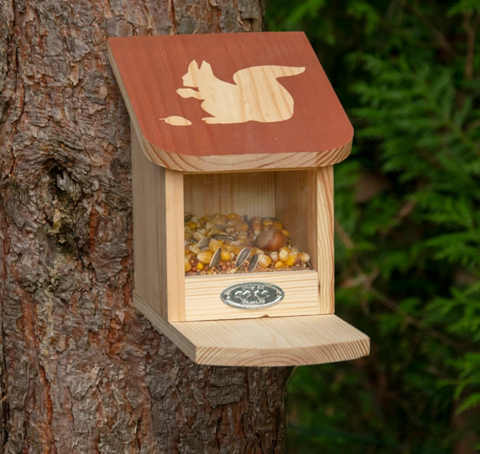 Esschert Diapositief Eekhoornvoederhuis 4 Esschert Diapositief Eekhoornvoederhuis - Afbeelding 4