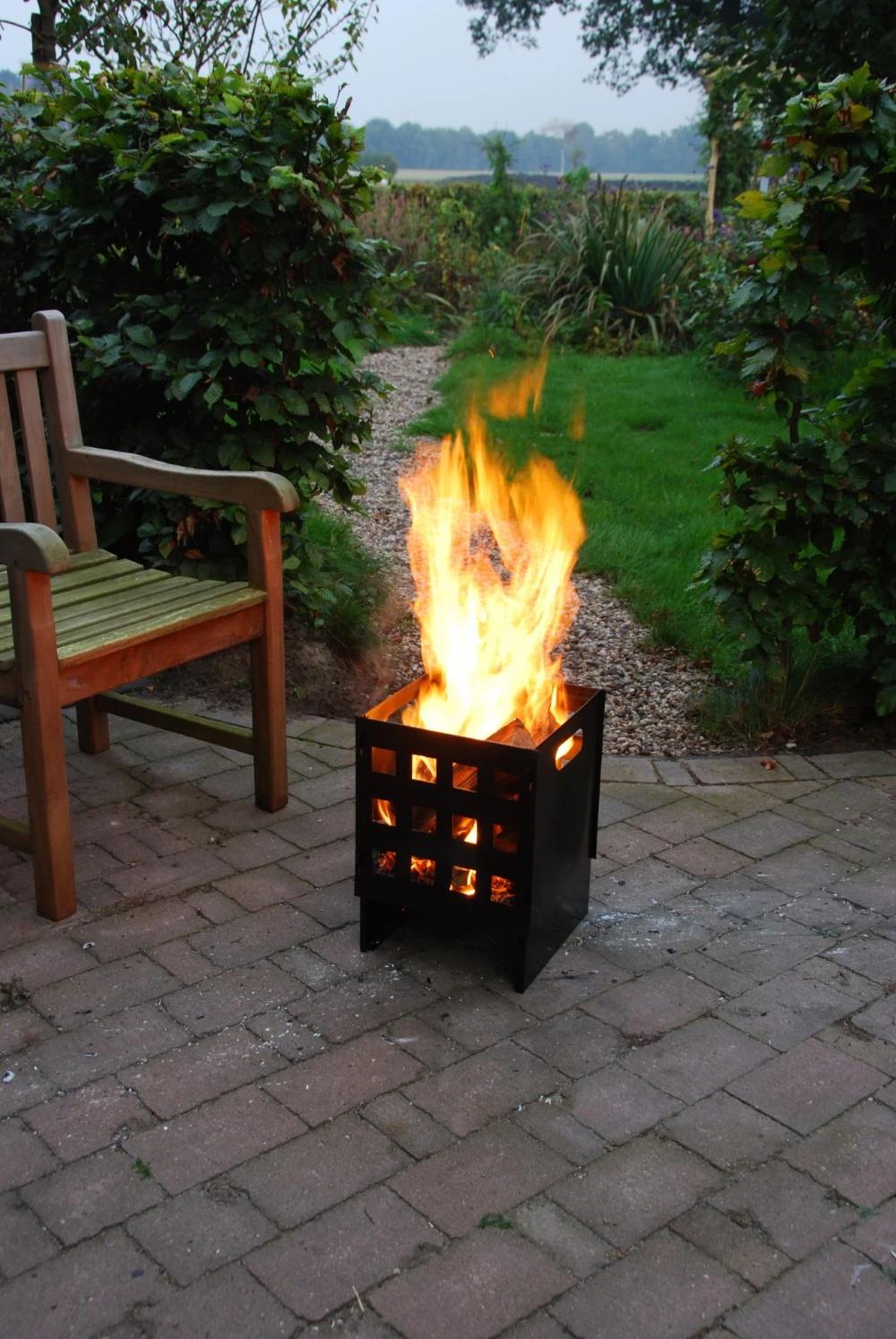 Esschert Vuurkorf Vierkant 30x30x40 4 Esschert Vuurkorf Vierkant 30x30x40 - Afbeelding 4