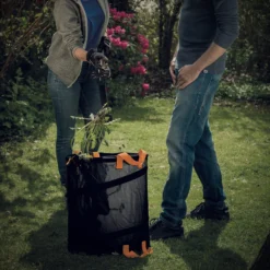 Fiskars Popup Tuin Afvalzak 56 Liter 6 Fiskars Popup Tuin Afvalzak 56 Liter -Bijzondere Tuin Verkoop Fiskars Action Solid PopUp Garden Bag 56L 40 cm 1015646 1