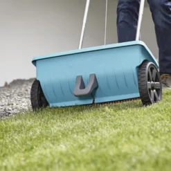 Gardena Strooiwagen L 29 Gardena Strooiwagen L -Bijzondere Tuin Verkoop GA320 0459 scaled