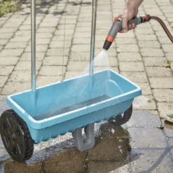 Gardena Strooiwagen L 24 Gardena Strooiwagen L -Bijzondere Tuin Verkoop GA320 0508 scaled