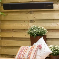 Sunred Terrasverwarmer Heater Nero Wall Hanging 2400 17 Sunred Terrasverwarmer Heater Nero Wall Hanging 2400 -Bijzondere Tuin Verkoop NER 2400 Lifestyle 01 Large