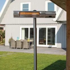 Sunred Terrasverwarmer Royal Diamond Silver Standing 2000 -Bijzondere Tuin Verkoop RD SILVER 2000S Lifestyle 04 Large