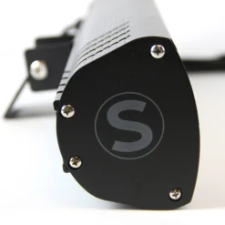 Stenda Terrasverwarmer Calor Sombra 3000 Watt | Terrasheater Zwart Met Afstandsbediening -Bijzondere Tuin Verkoop Stenda Logo Zijkant 2