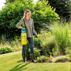 Gloria Drukspuit Prima 8 - NBR 8 Liter 6 Gloria Drukspuit Prima 8 - NBR 8 Liter -Bijzondere Tuin Verkoop csm GLORIA Prima 5 PLUS LIVE Anwendung mit Spruehschirm 3e3afd029f 1