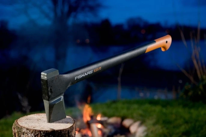 Fiskars Kloofbijl X25 - 72 Cm 2 Fiskars Kloofbijl X25 - 72 Cm - Afbeelding 2